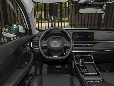Chery Tiggo 8: The Ultimate Family SUV with Cutting-Edge Features and Unmatched Comfort